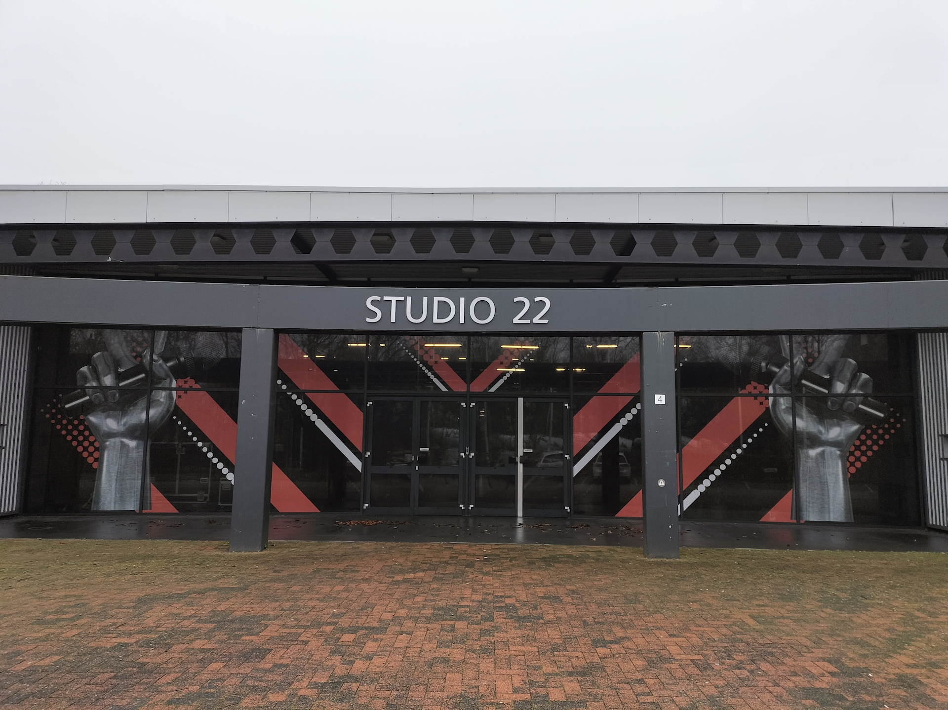 Studio 22